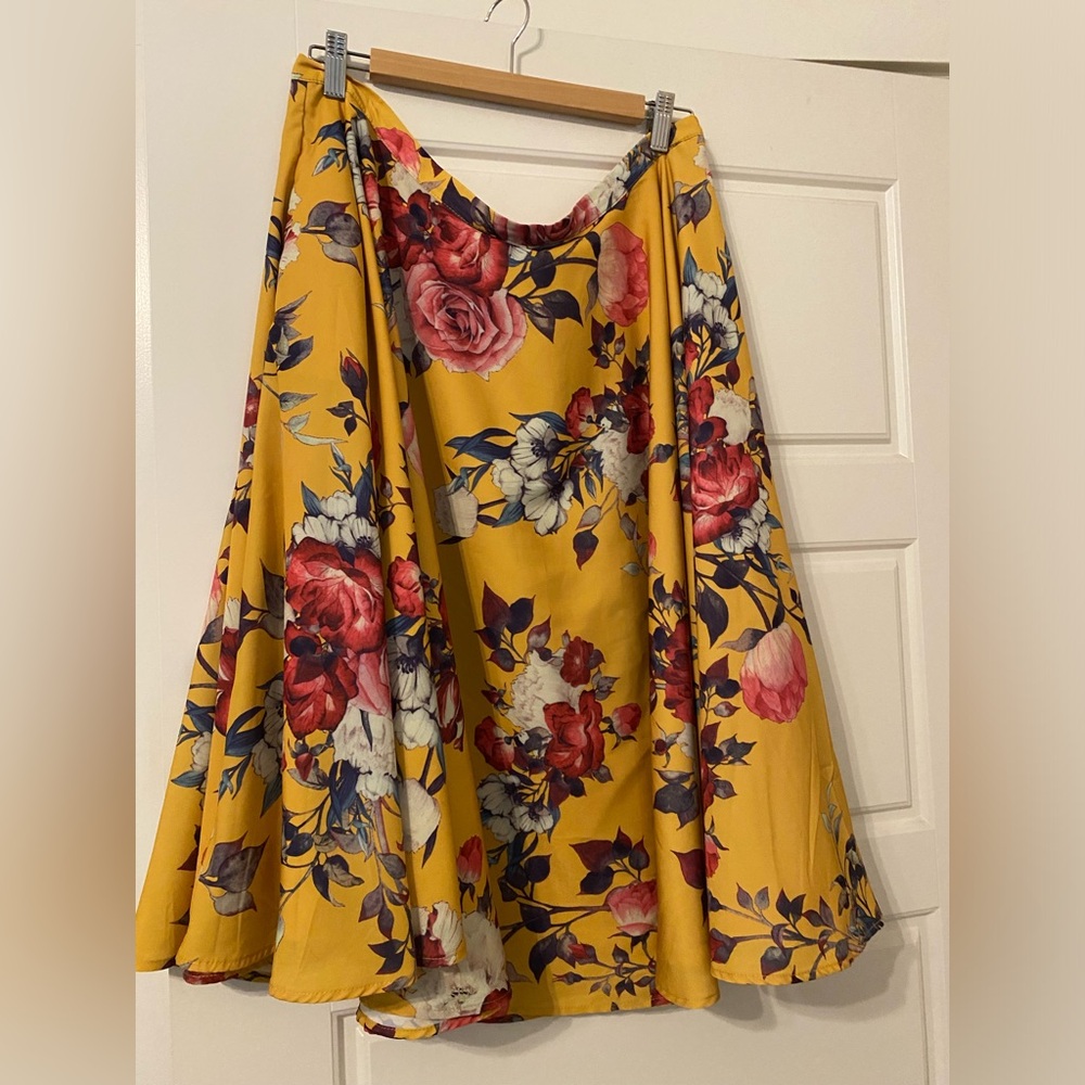 ModCloth size XL floral full skirt with pockets